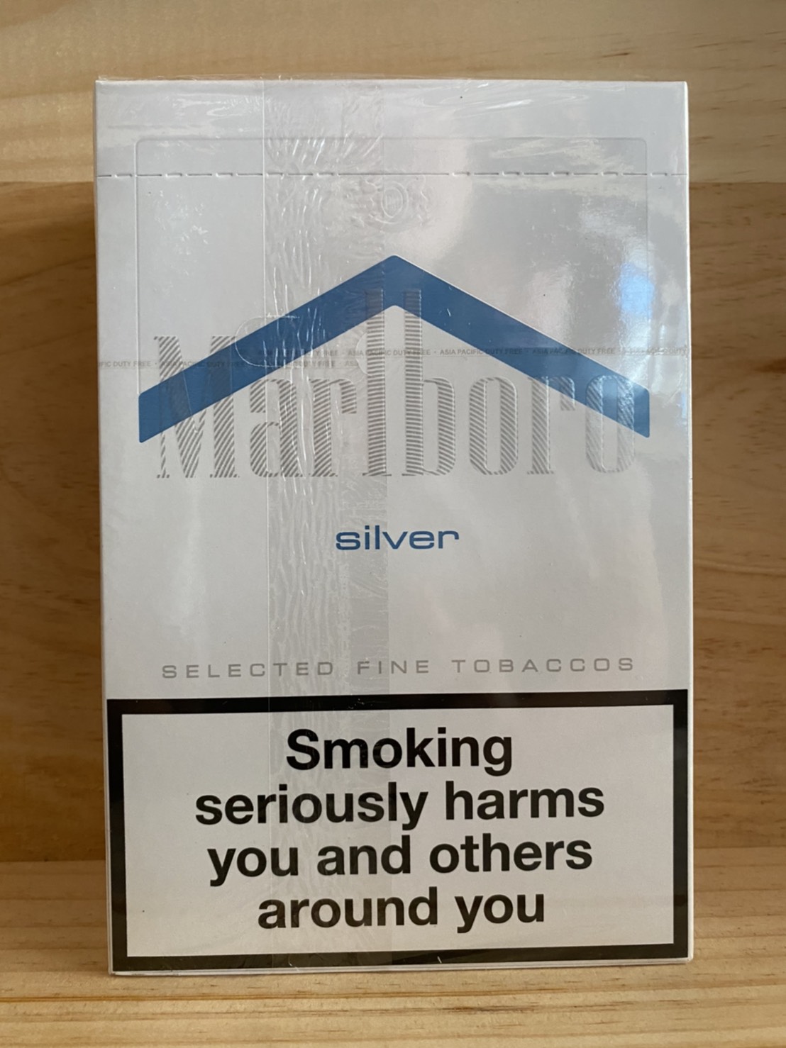 Marlboro Silver cigarettes 10 cartons - Click Image to Close